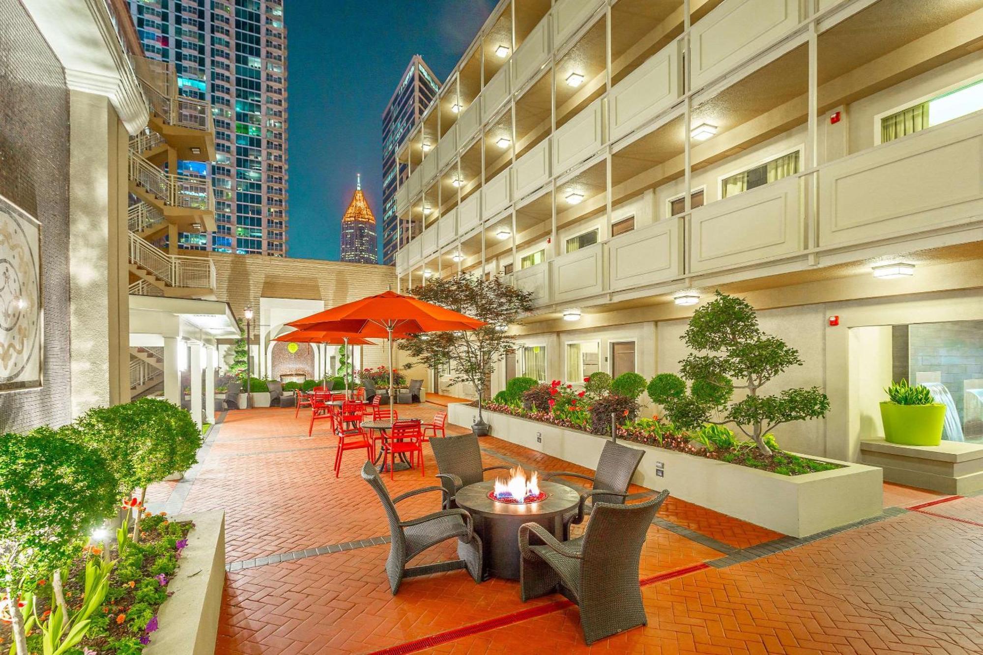 Inn At The Peachtrees, Ascend Hotel Collection Atlanta Exterior photo