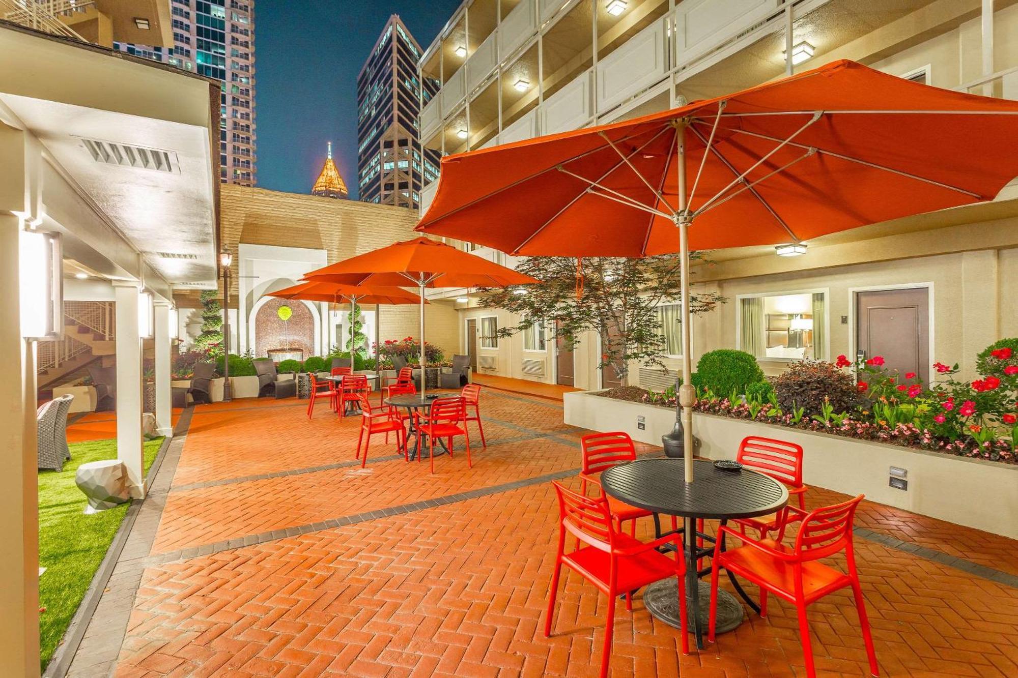 Inn At The Peachtrees, Ascend Hotel Collection Atlanta Exterior photo