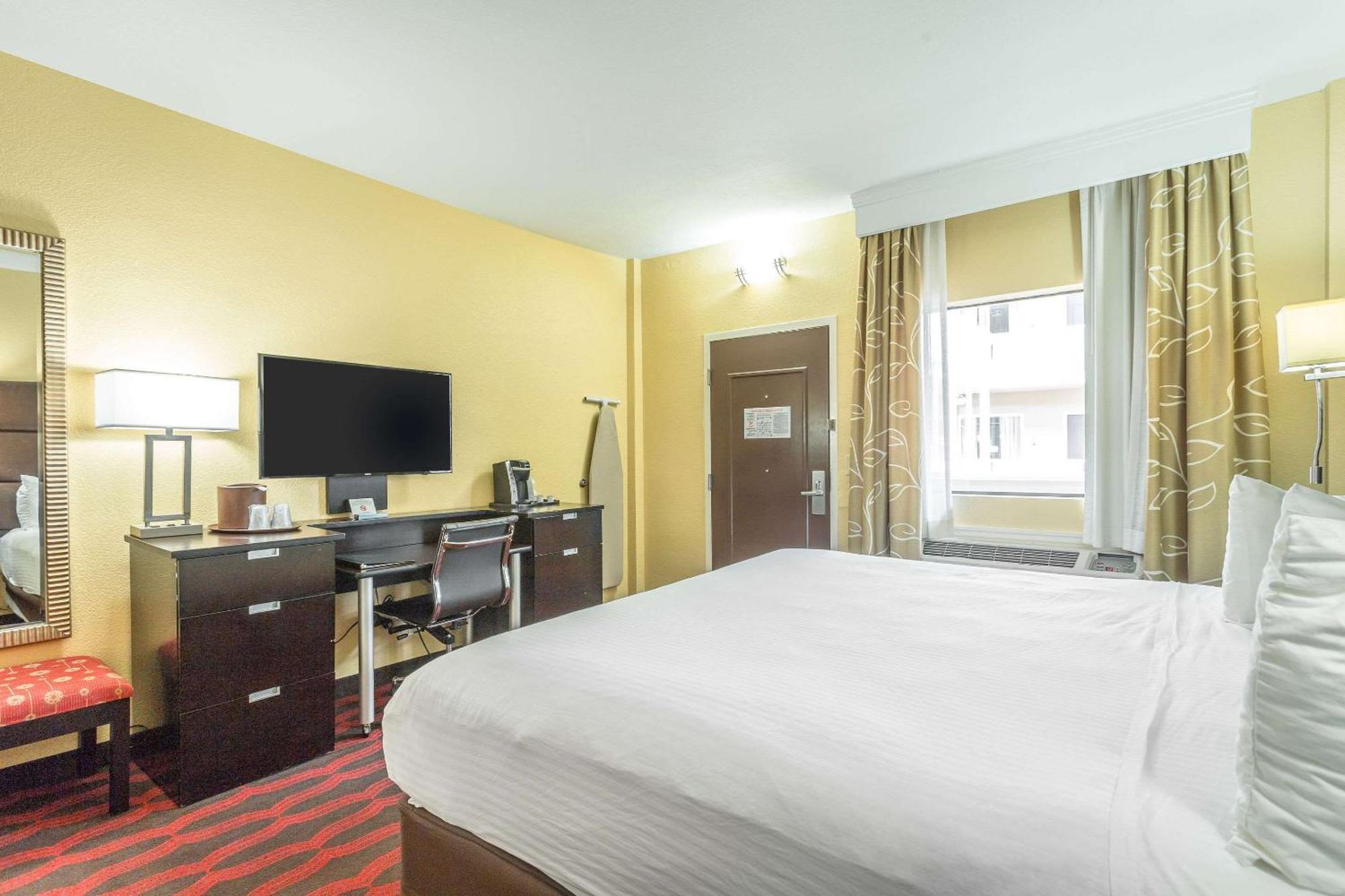 Inn At The Peachtrees, Ascend Hotel Collection Atlanta Exterior photo