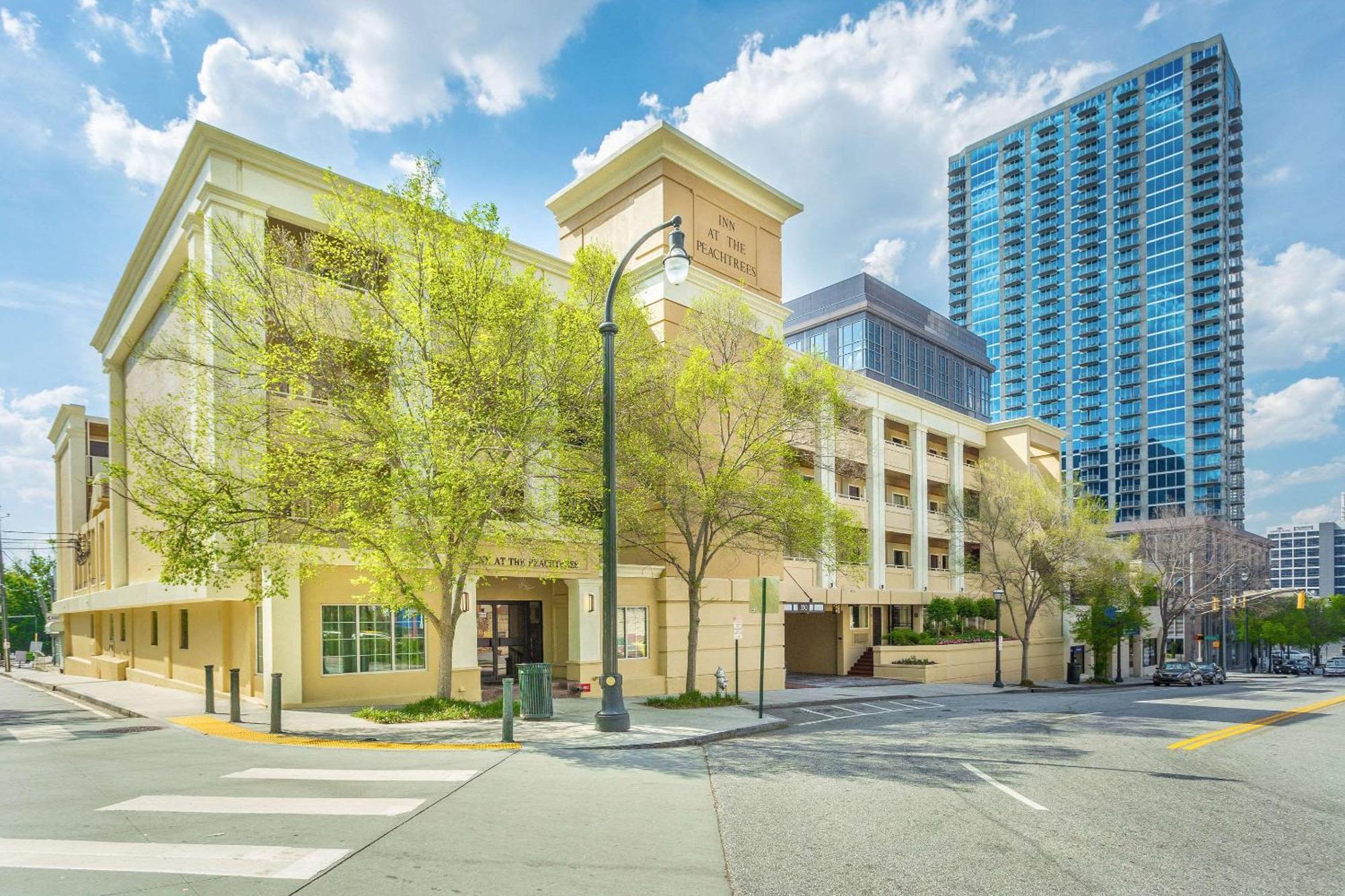 Inn At The Peachtrees, Ascend Hotel Collection Atlanta Exterior photo