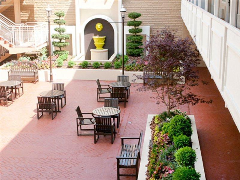 Inn At The Peachtrees, Ascend Hotel Collection Atlanta Exterior photo
