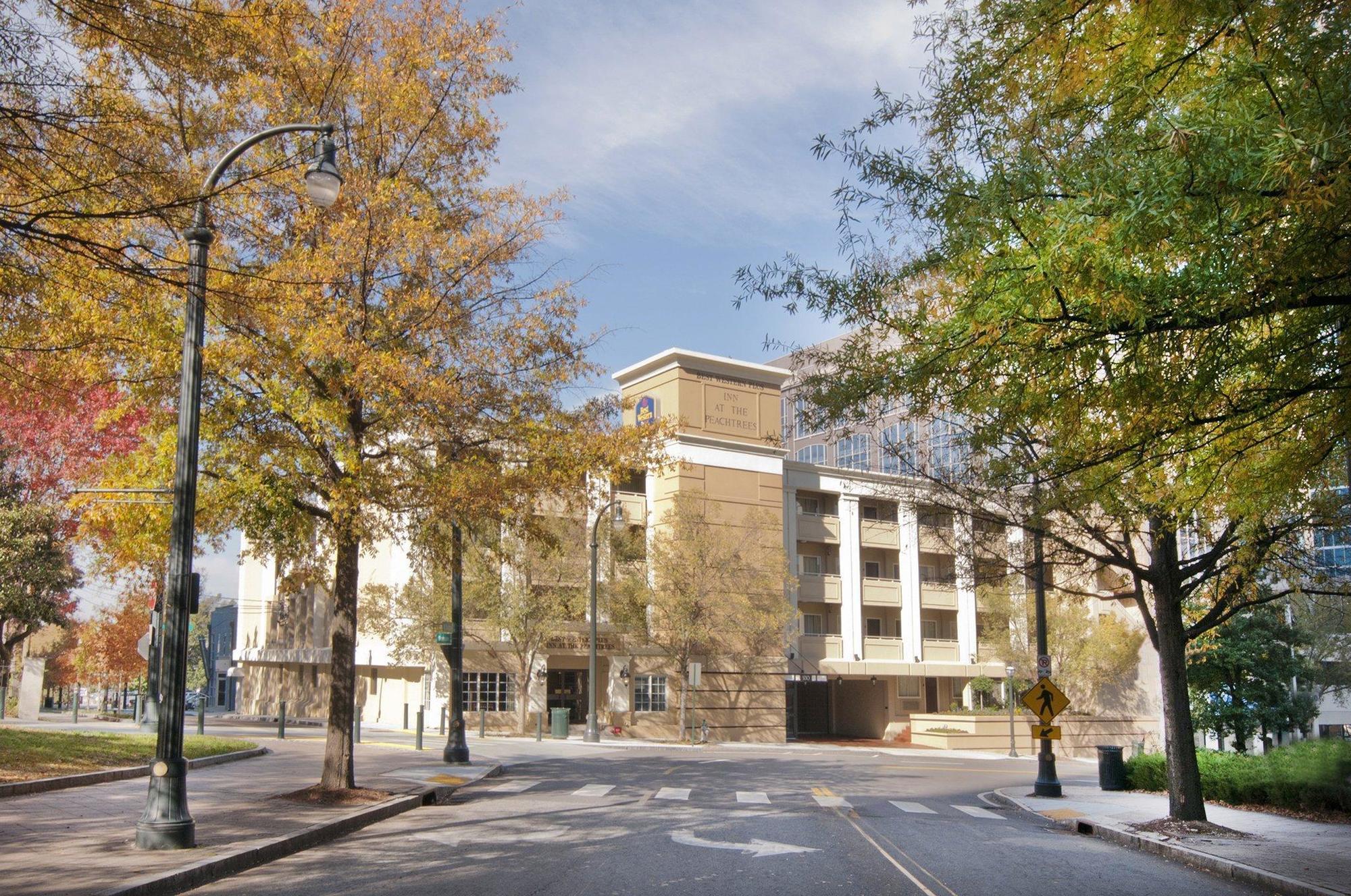 Inn At The Peachtrees, Ascend Hotel Collection Atlanta Exterior photo